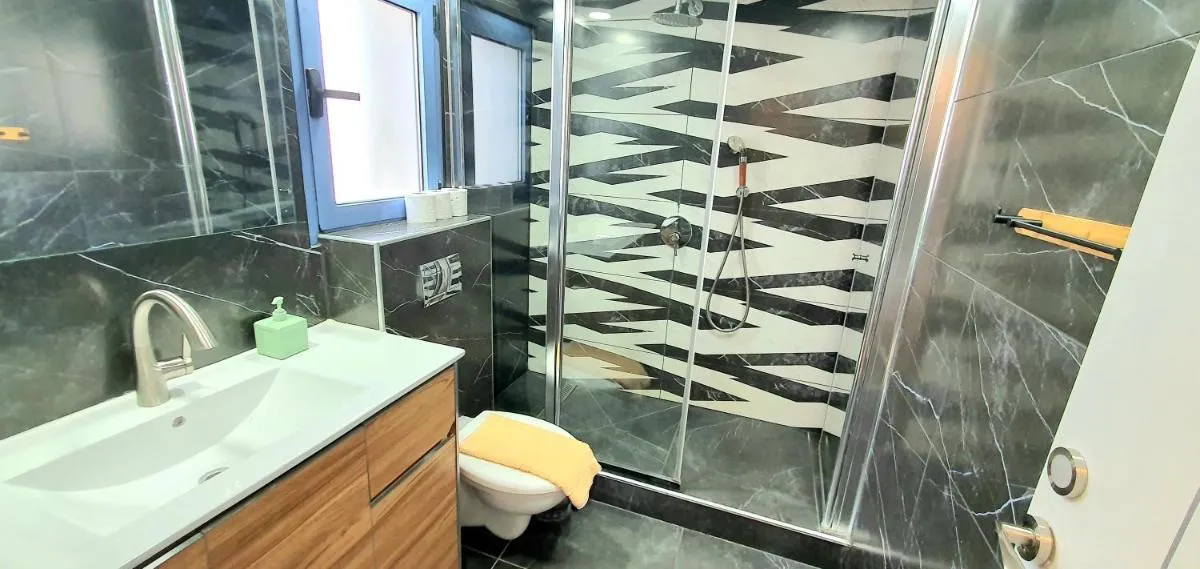 Image 2 of Barak Royal suites VIP 46 – חמש דקות מהים ומהטיילת
