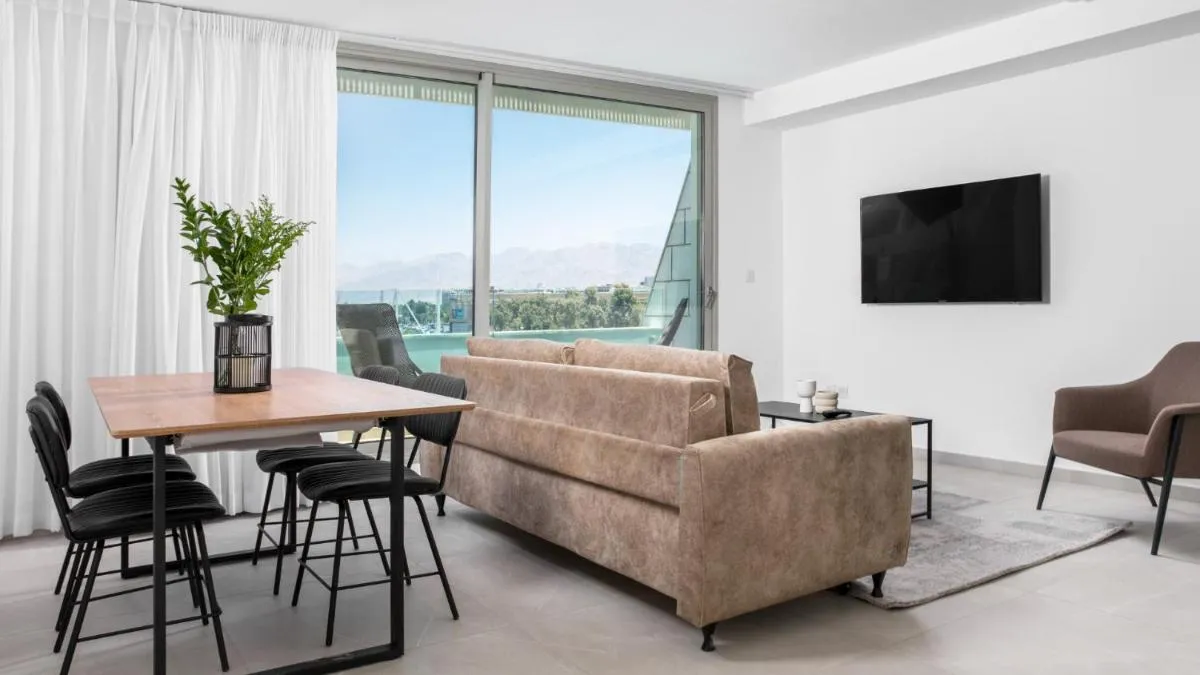 Image of Big studio with Balcony 100M from the beach – By Edom