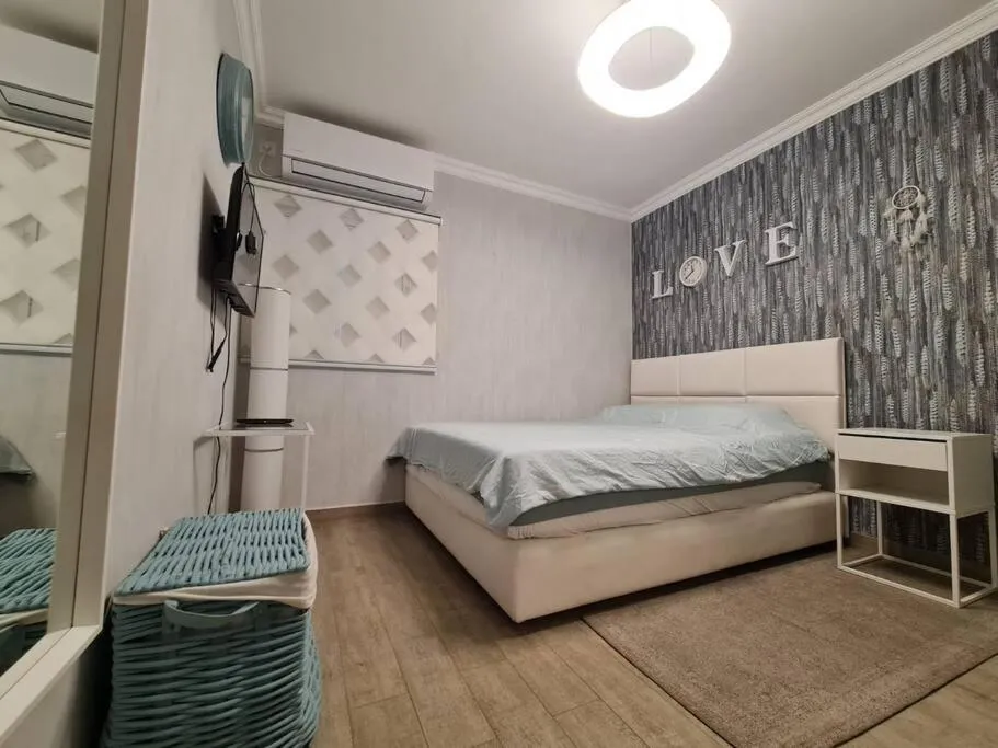Image 1 of Blue moon apartment