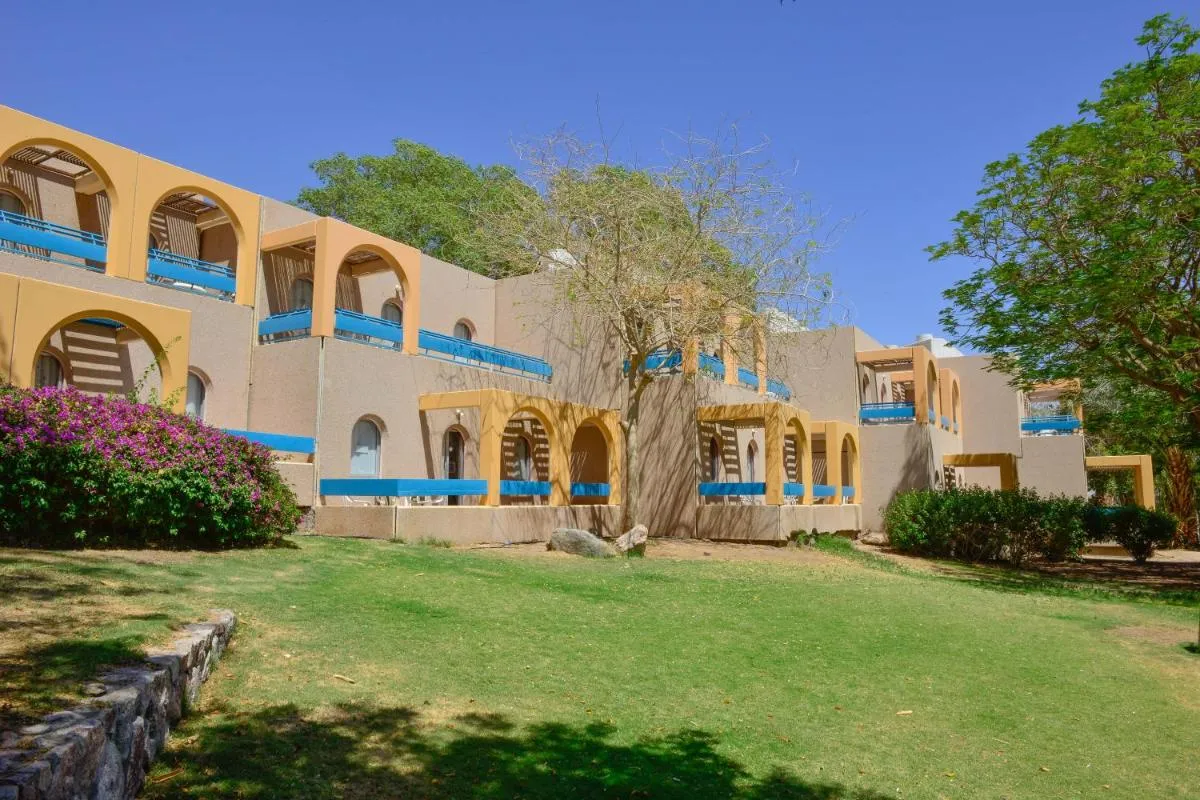 Image 4 of Club In Eilat Resort – Executive Deluxe Villa With Jacuzzi, Terrace & Parking