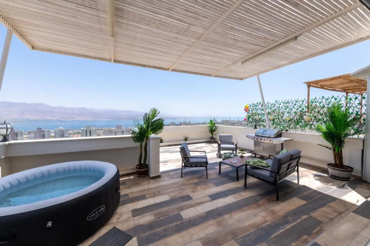 Image 5 of Desert and Sea-penthouse Full Sea view