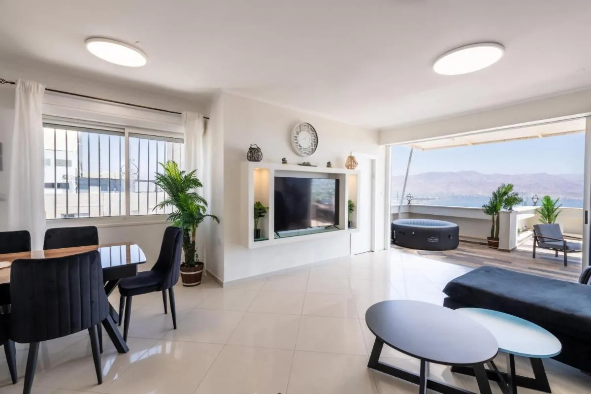 Image 4 of Desert and Sea-penthouse Full Sea view