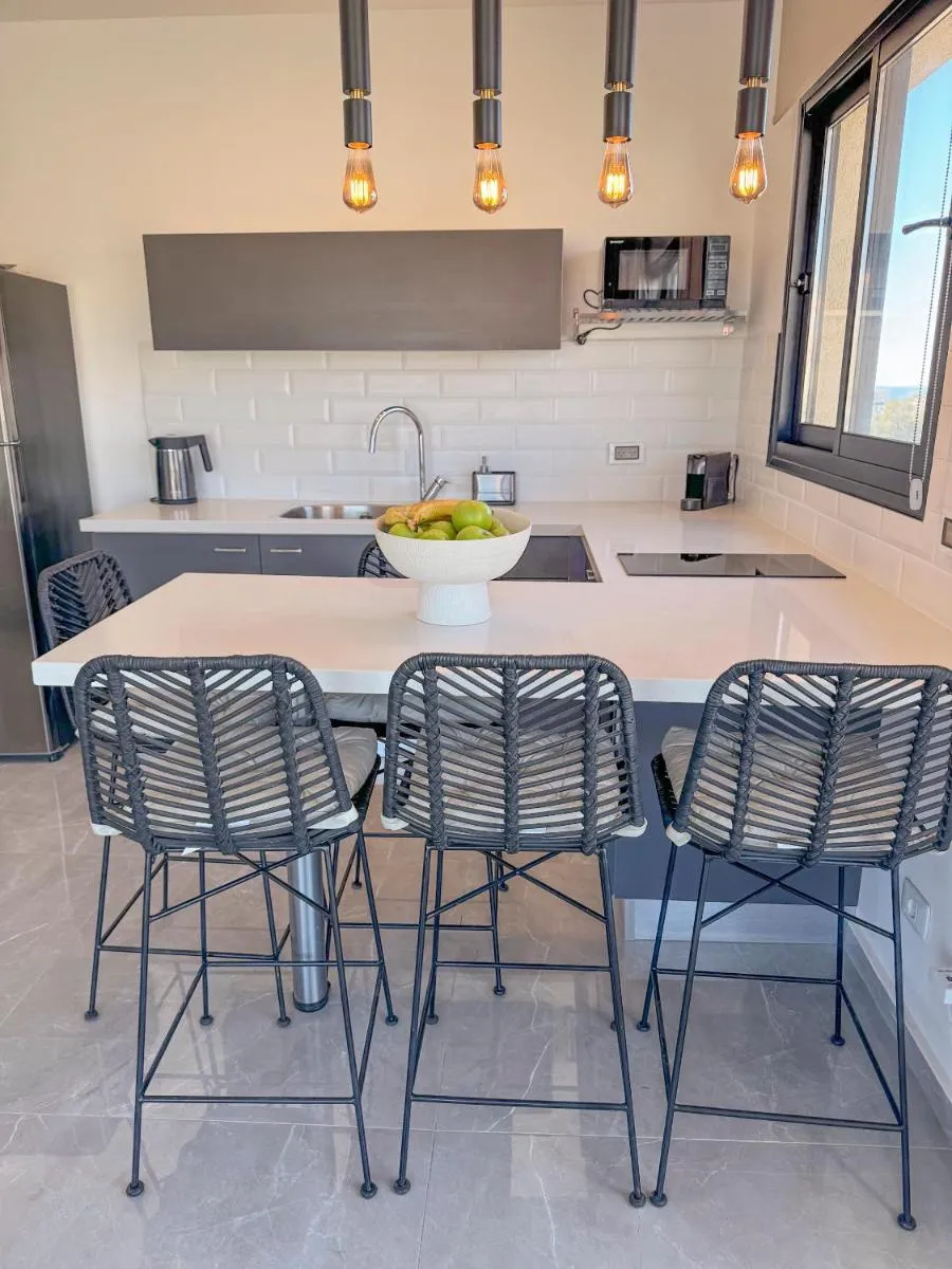 Image 3 of ERA home chic