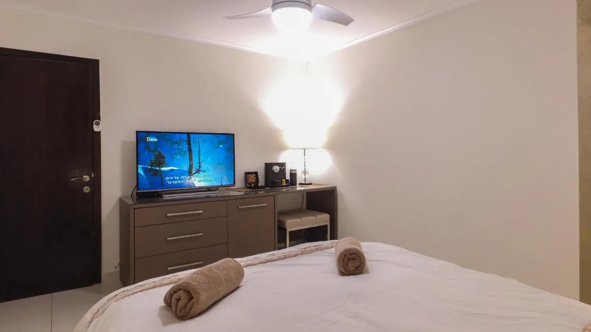 Image 5 of Luxury Suite by the pool