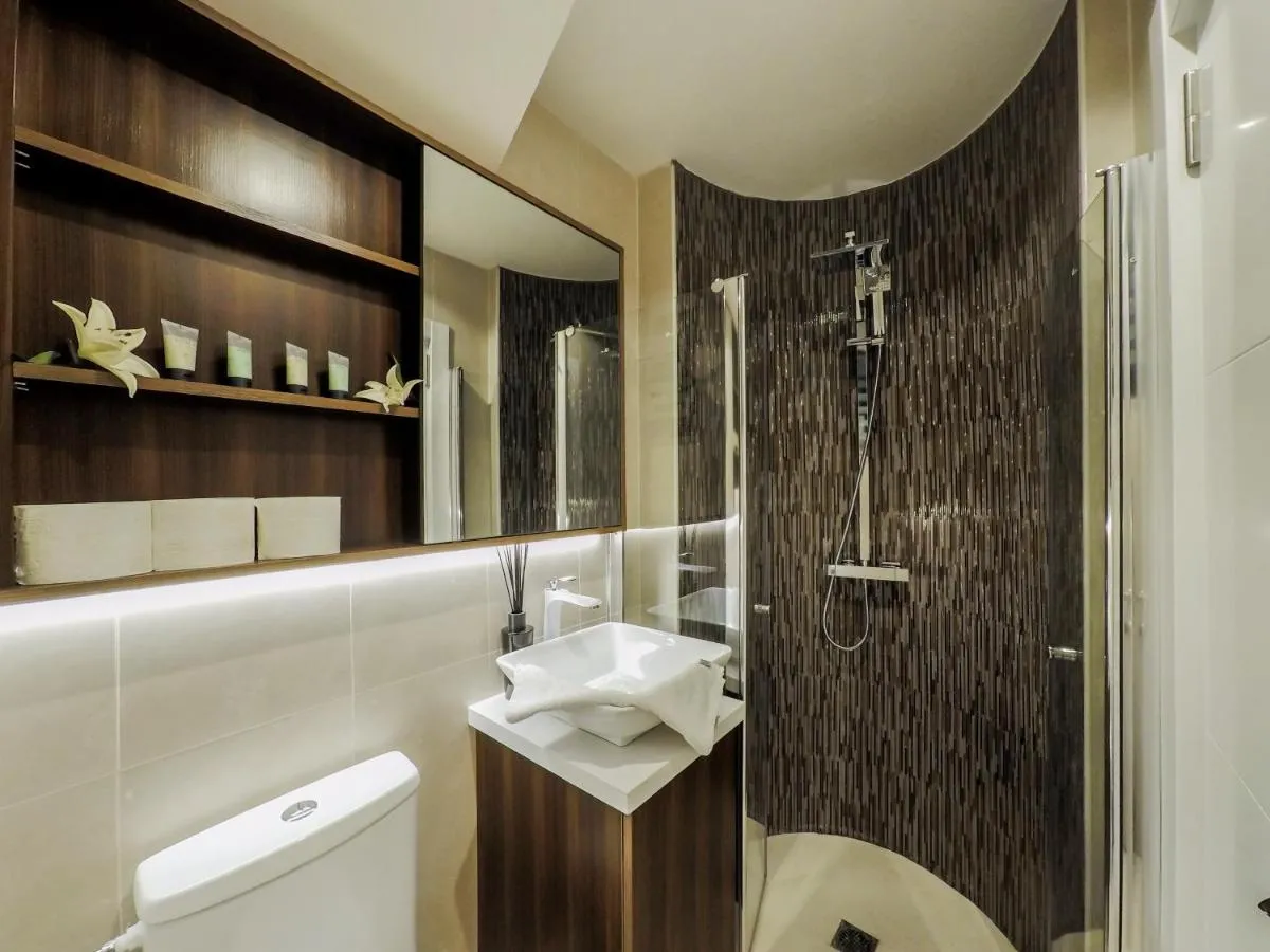 Image 2 of Luxury Suite by the pool