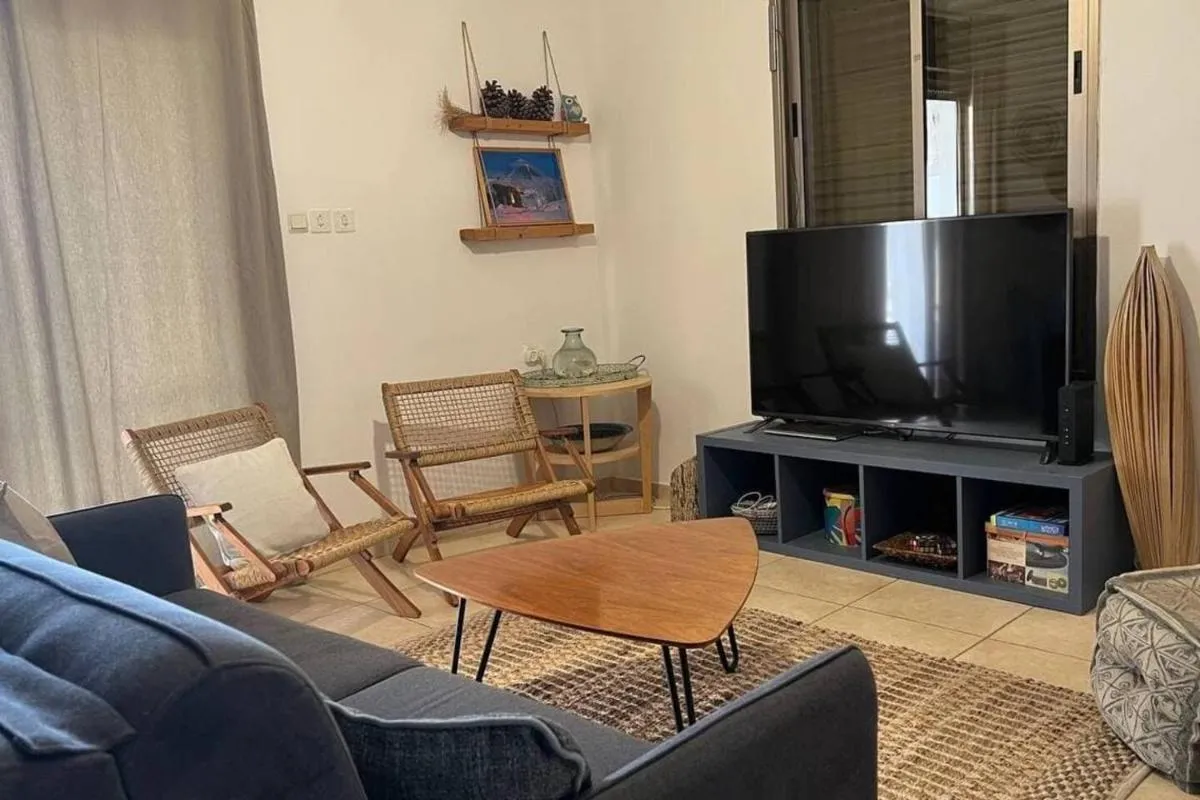 Image 2 of Meller apartmenr