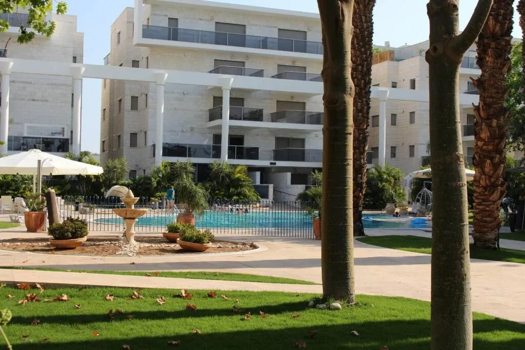 Image 2 of Pool side luxury suite at Royal Park-New Listing