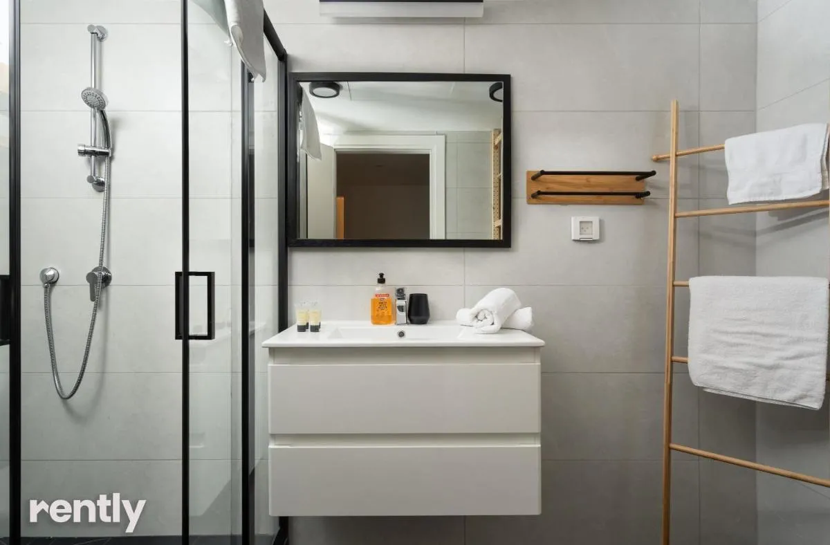 Image 2 of Sea side Aster apartment – by Rently