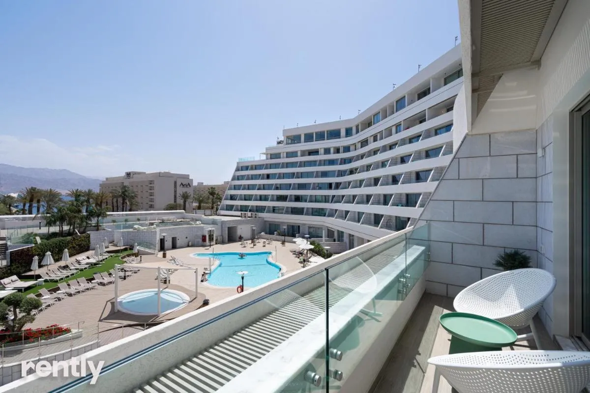 Image 3 of Sea side Daisy apartment – by Rently
