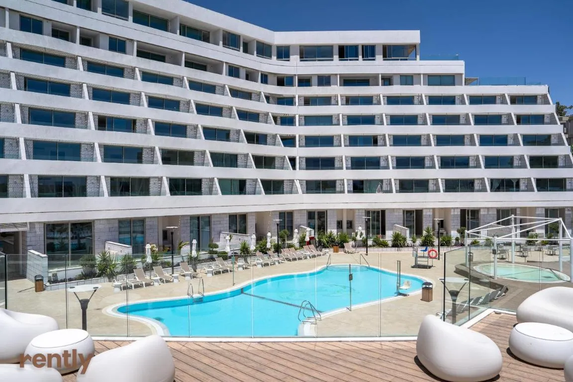 Image of Sea side Daisy apartment – by Rently