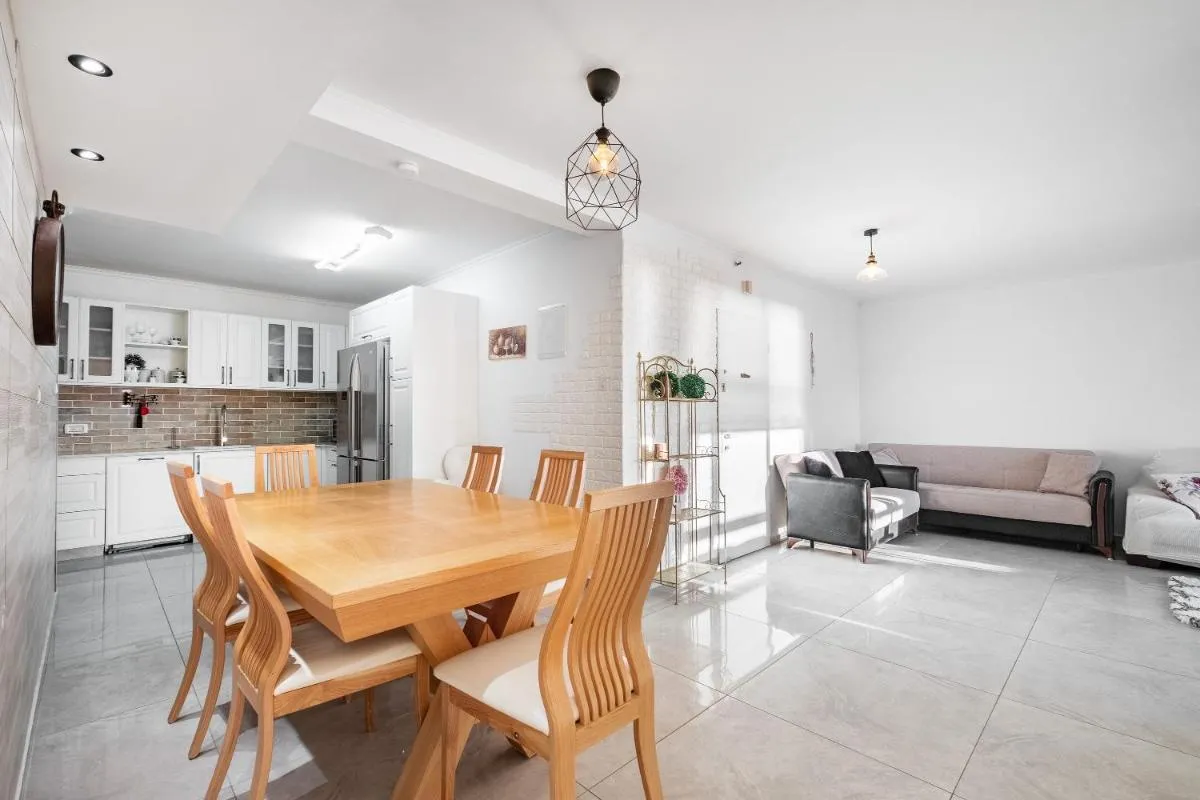 Image 3 of SpaciousApt-TopView-freeParking-PerfectForFamilies