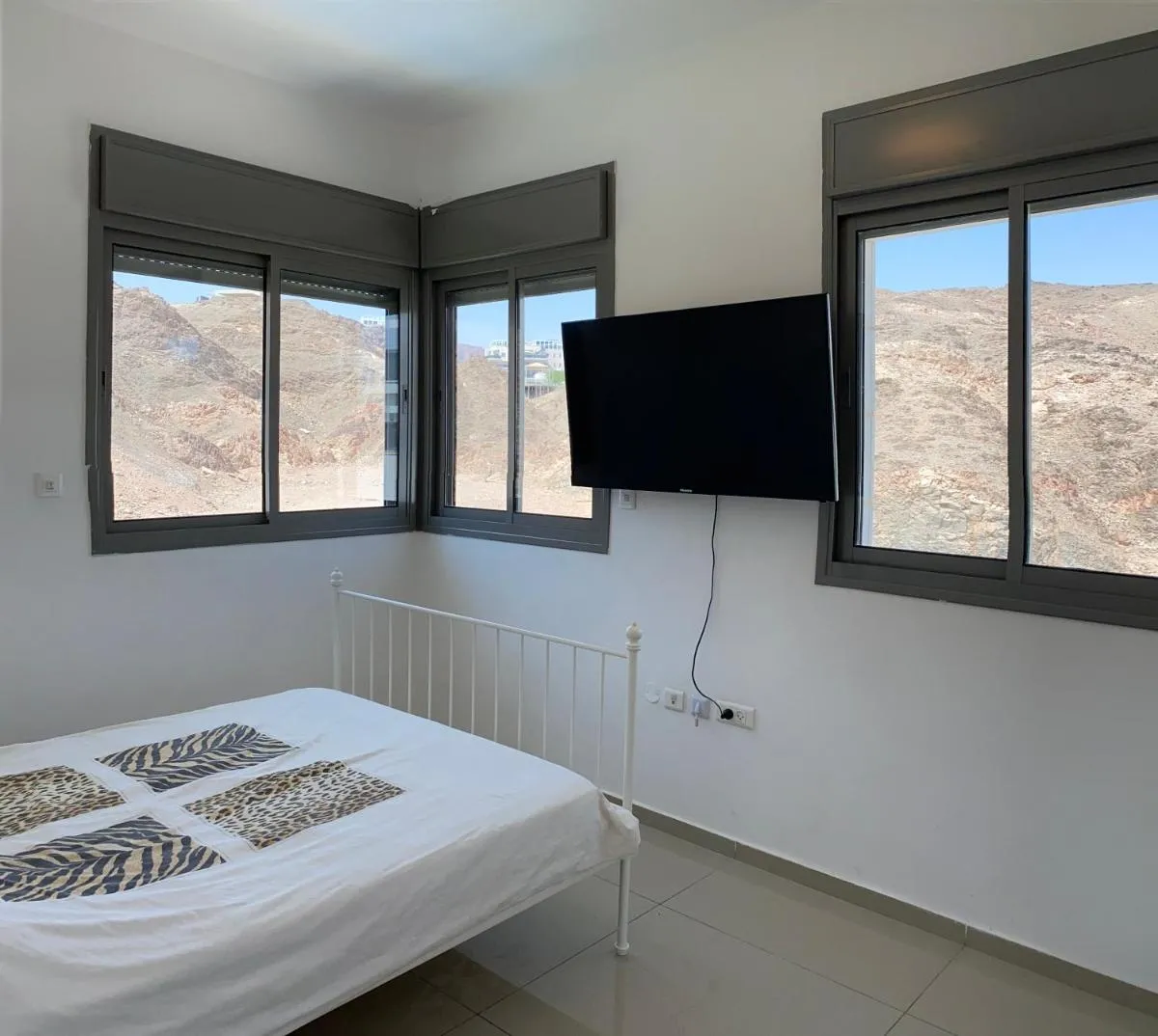 Image 3 of Stunning Penthouse with sea views and private heated pool