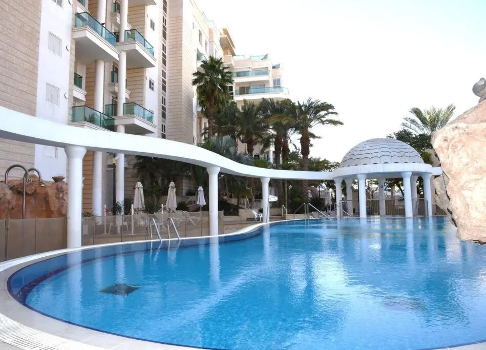 Image 2 of Sunny 3BR Apartment Golf Residence