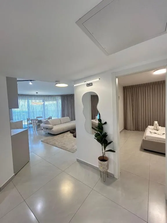 Apartment-AH- 10