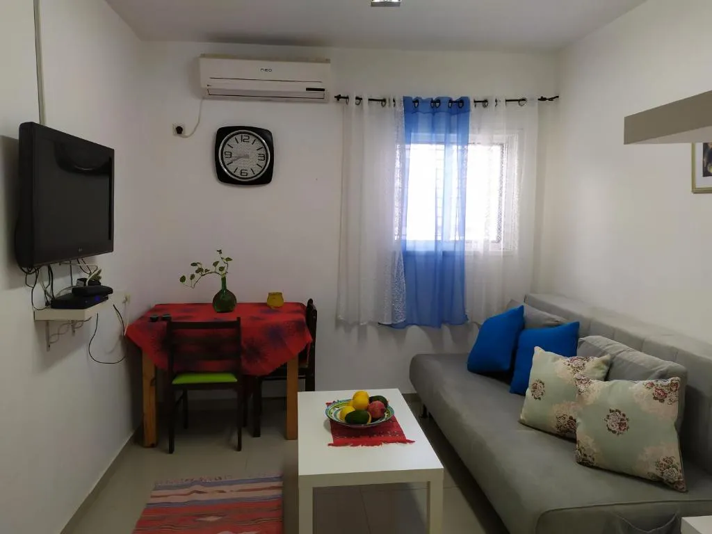 Nelly’s Housing Unit