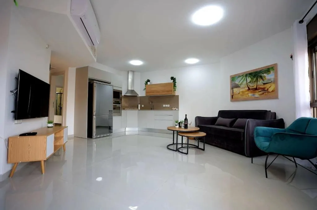Shalom’s place 2