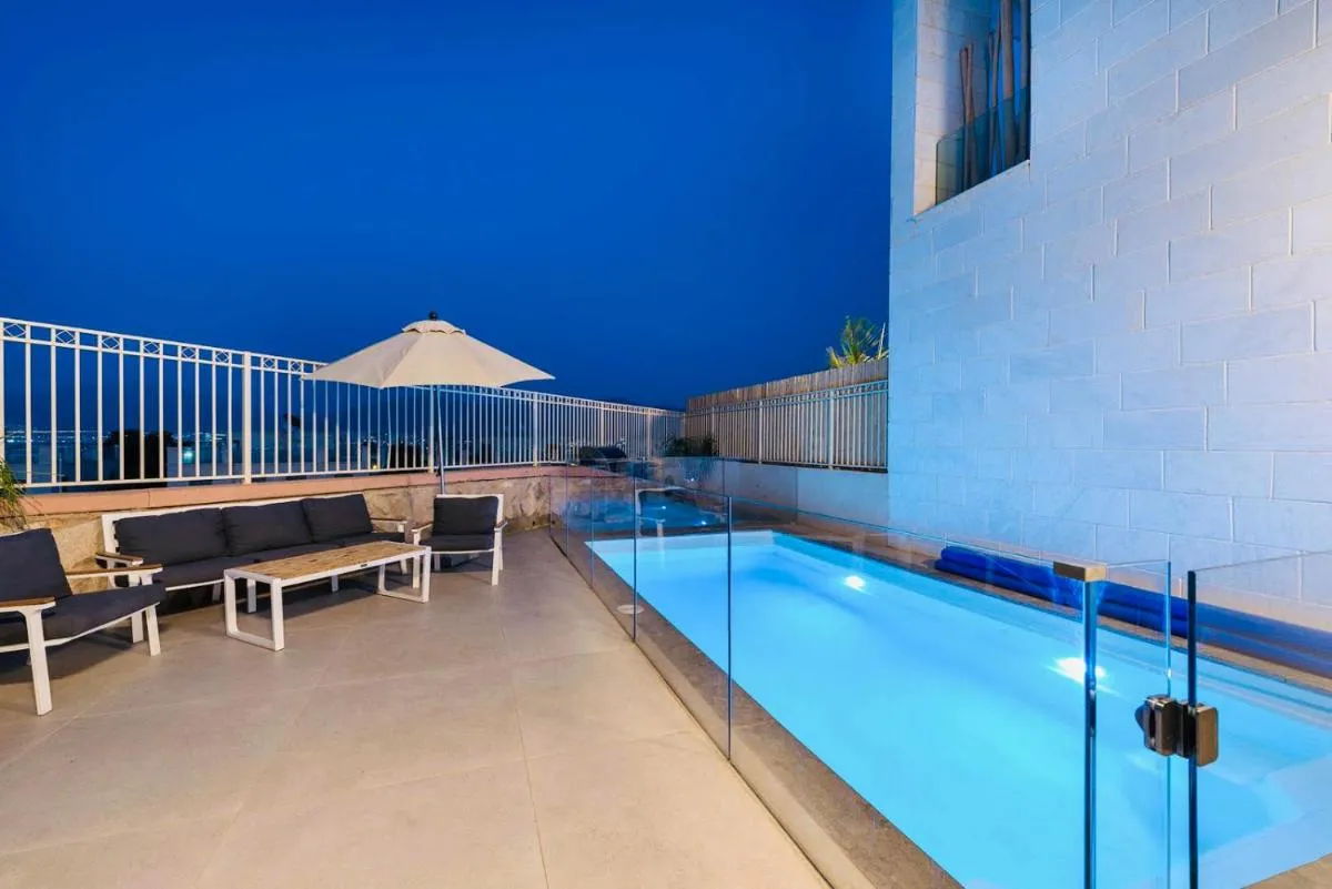 Image 2 of לביא אילת lavie eilat