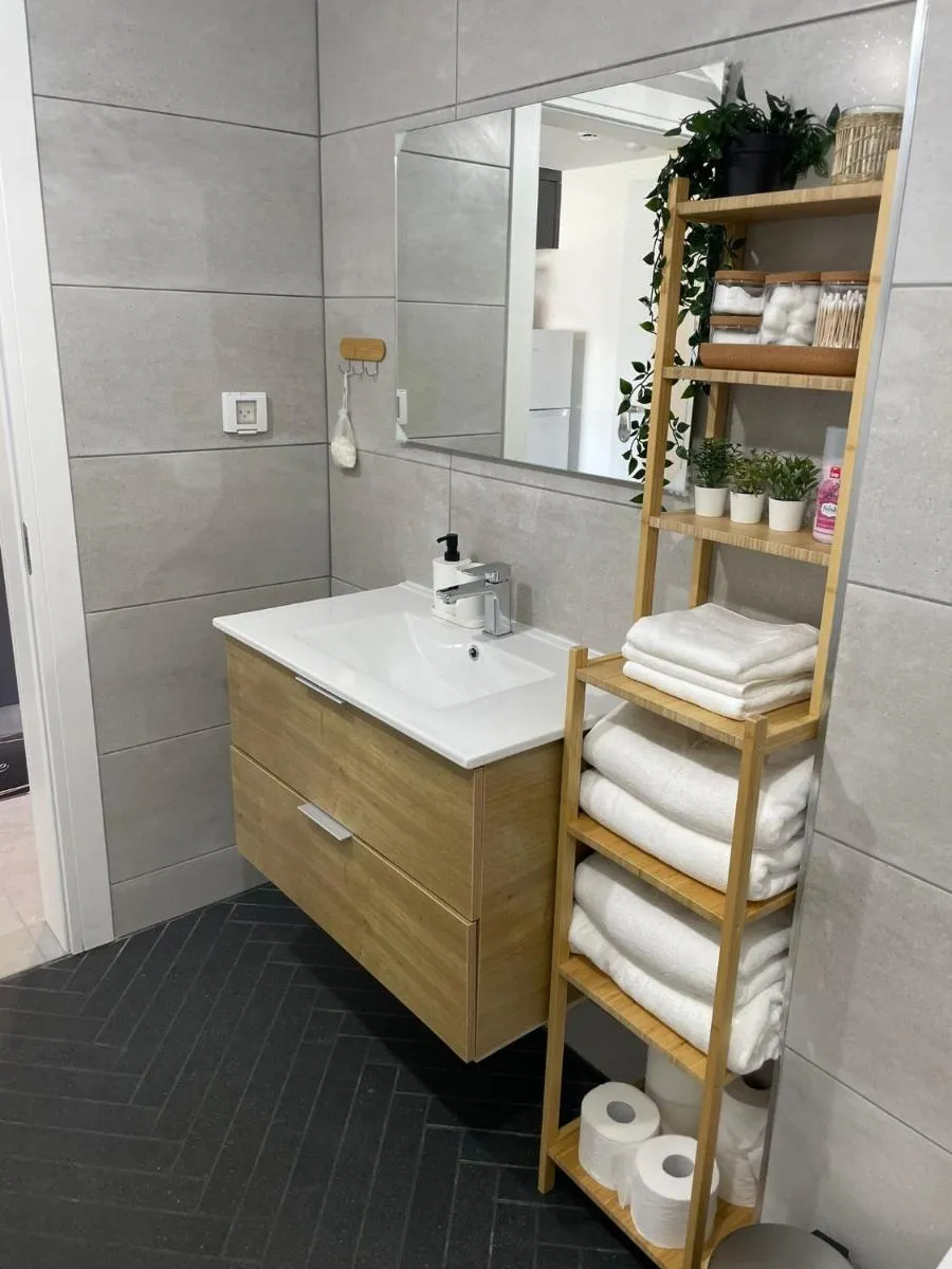 Image 3 of oR-Ya Suite